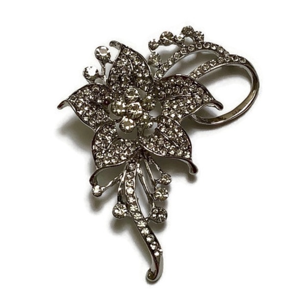 Large Silver Toned Rhinestone Flower Brooch - Picture 11 of 11